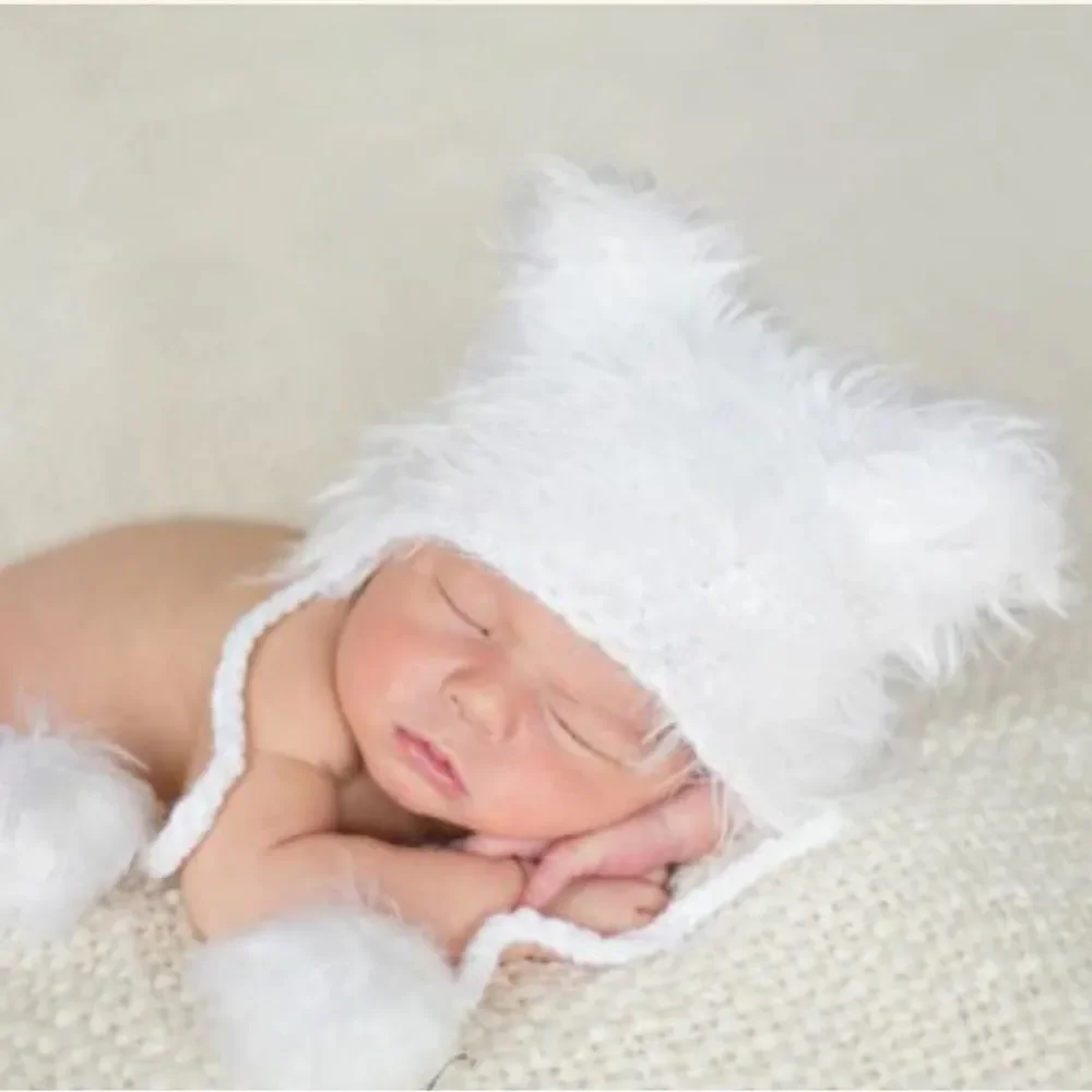 Daisy Baby Infant Toddler Fuzzy Lil’ Bear Beanie Hat White Size 6-12 months NWT